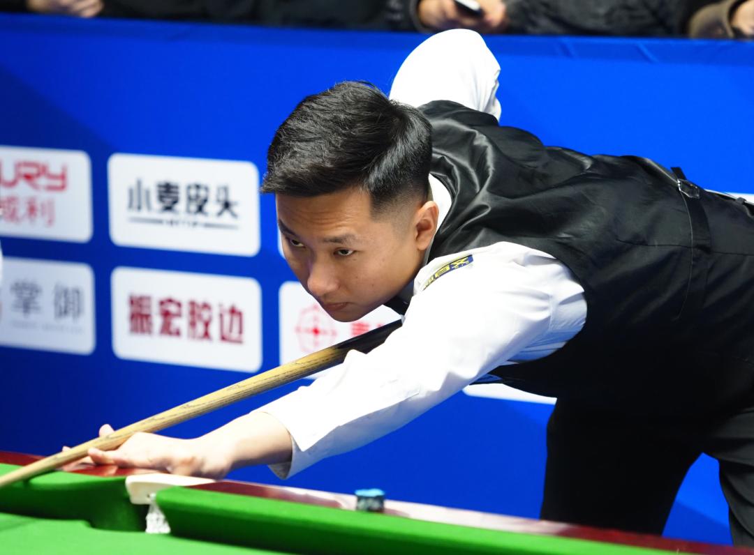 充满了欢呼 充满了欢呼