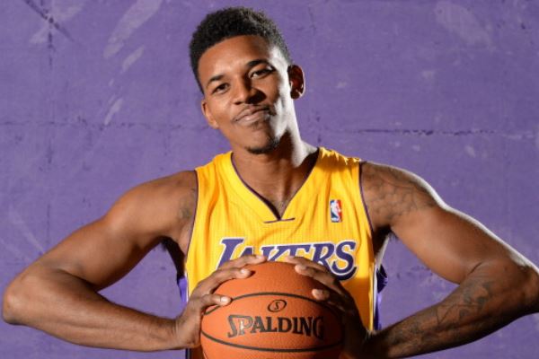 宣布新增一 宣布新增一